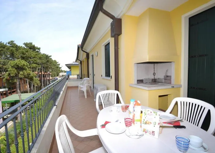 Seaside Comfort Flat With Modern Amenities Apartament