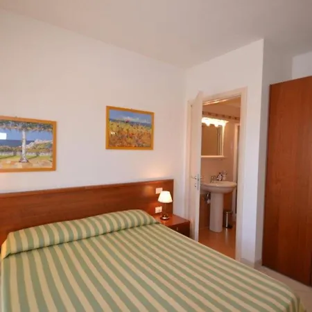 Seaside Comfort Flat With Modern Amenities Apartament